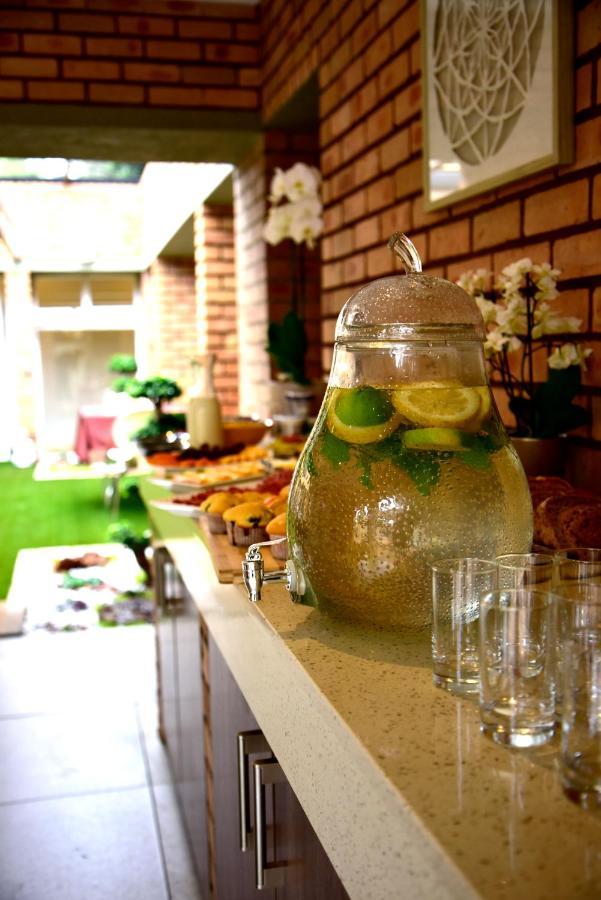 Five O'clock Zen Boutique Guest House Centurion Extérieur photo